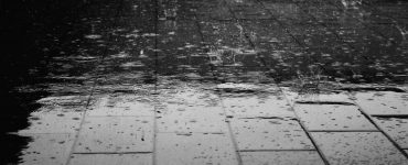 Yağmurda Koşan Niçin Daha Çok Islanıyor?