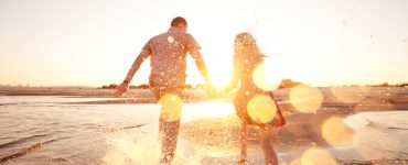 Yazın Niçin Açık Renkli Giysiler Giyeriz?