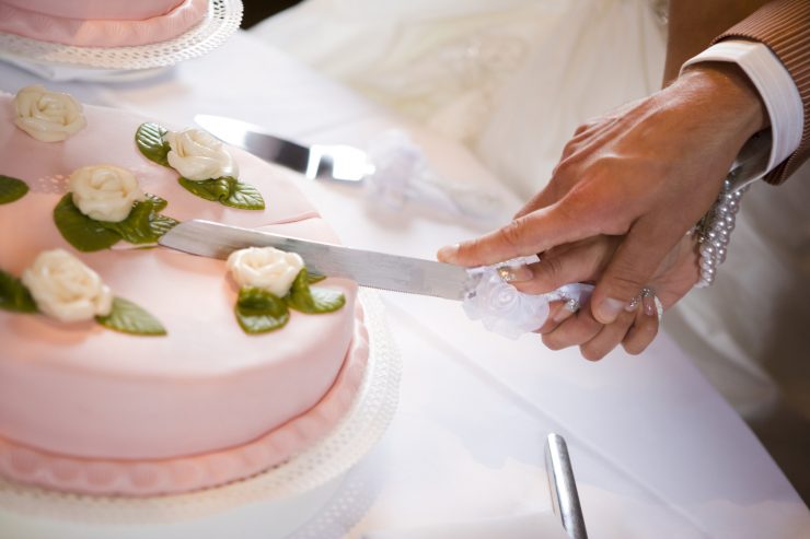 Düğünlerde Pasta Kesme Adeti Nereden Geliyor?